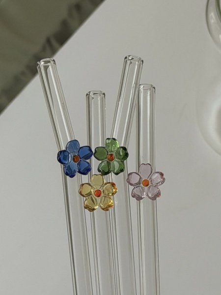 طقم شلمونات 5 قطع (4 شلمونات وسلكة تنظيف) شكل وردة