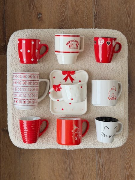 مجموعة الحب ( 9 اكواب باللون الاحمر )