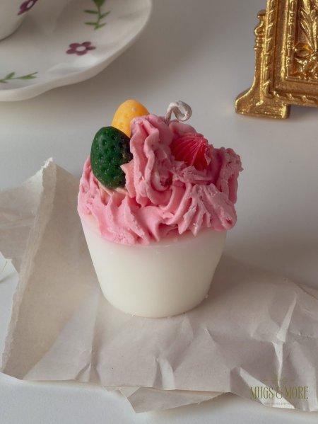 شمعة معطرة شكل كب كيك مميزة