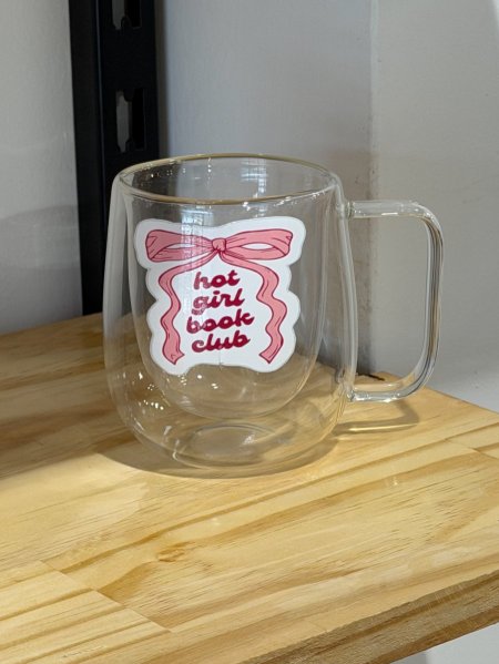 كوب شفاف دبل كلاس بعبارة hot girl book club 250ml