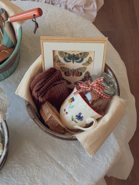 تنسيق هدية ريفي بثيم ربيعي مميز