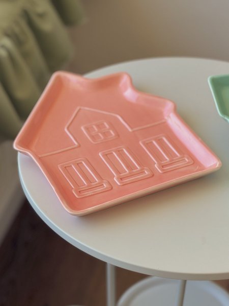 صحن تقديم حجم كبير شكل بيت ثيم ربيعي