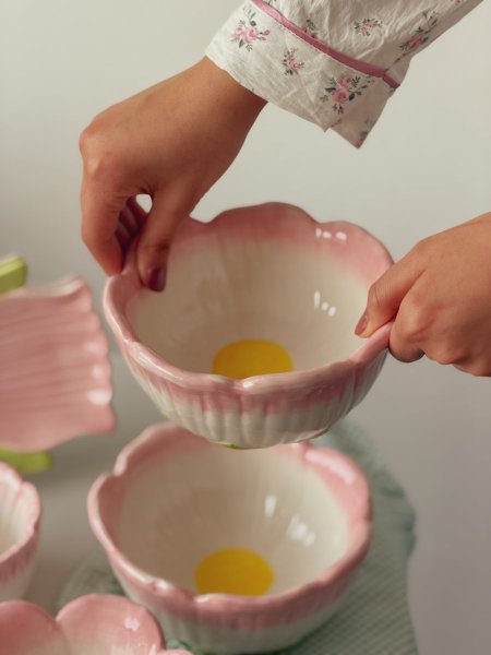 صحن مجور شكل وردة لون زهري ثيم الربيع