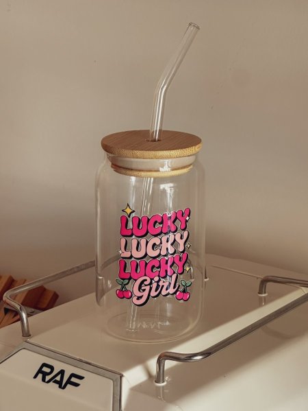 جرة شفافة بغطى خشب وشلمونة "luky girl”