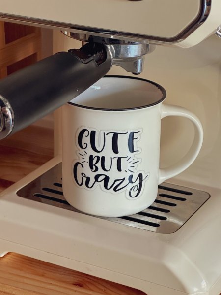 مج بعبارة cute but crazy"