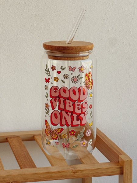جرة شفافة مع غطى خشب وشلمونة good vibes only" 600ml"
