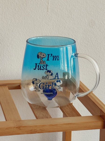 كاسة شفافة لون أزرق حجم 400مل بعبارة "I’m just a girl"