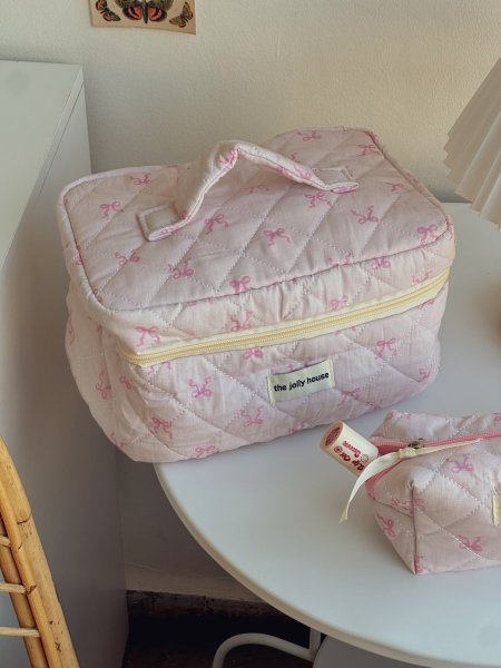 شنطة قماش ترند كواليتي عالي جدًا رسمة فيونكات زهري