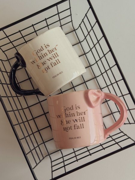 مج بيد شكل فيونكة