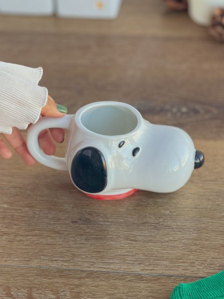 مج شكل الكلب سنوبي