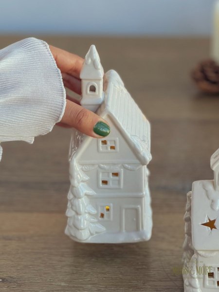 بيت شتوي مع اضاءة ذاتية