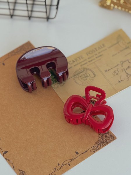 2 مشبك شعر باللون البرغندي