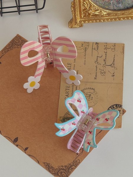 مشبك شعر شكل شبرة