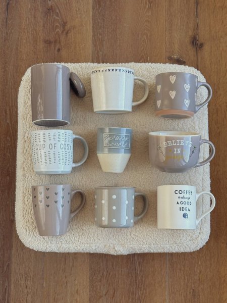 مجموعة 9 أكواب (اللون الرمادي)