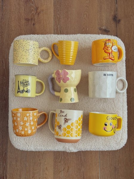 مجموعة ٩ اكواب (اللون الأصفر)