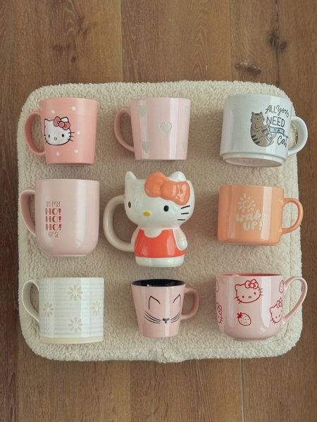 مجموعة ٩ أكواب (هيلو كاتي لون زهري)