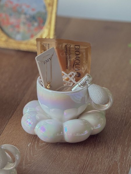 "هديتك في كوبك" ثيم مميز بمج النفخ الترند