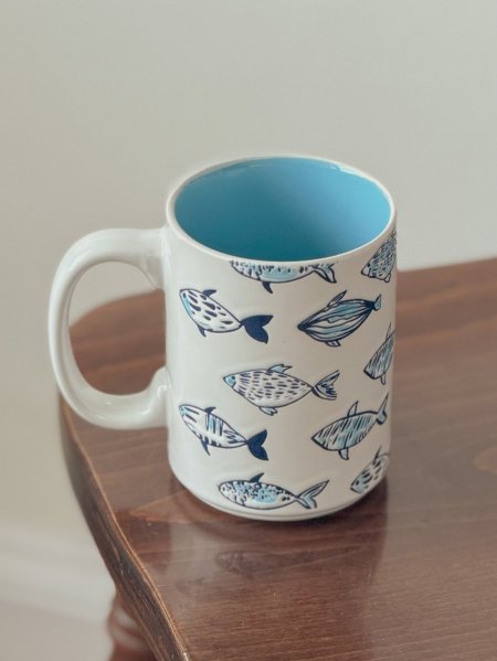 كوب برسمة أسماك جميلة