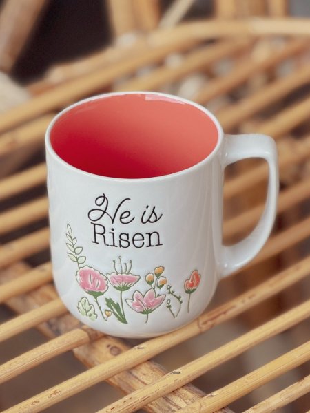 كوب مورد بعبارة "he is risen"