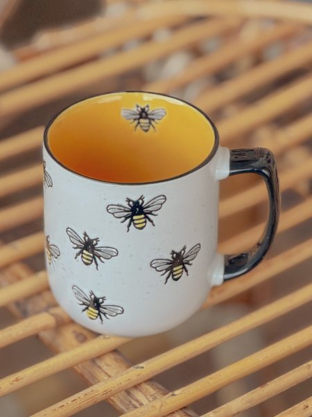 كوب برسمة نحل